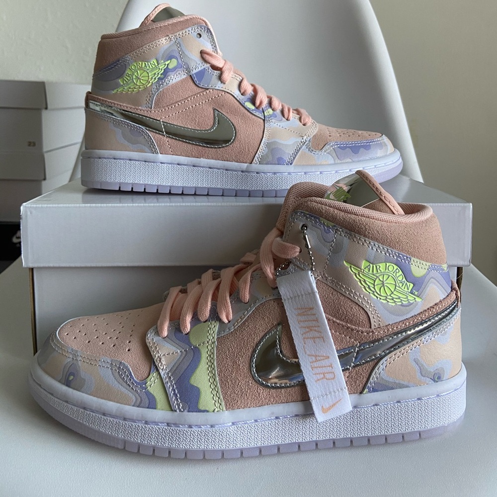 Jordan 1 Mid P(Her)spective